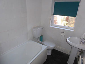 Bathroom - Beech Road, Wirral | Lighthouse Lettings