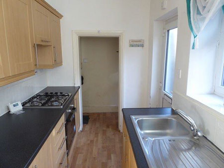 Kitchen - Beech Road, Wirral | Lighthouse Lettings